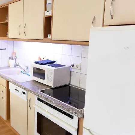 Apartment Fewoleipzig Sued Mit Tiefgarage *